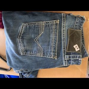 Men rock & roll jeans